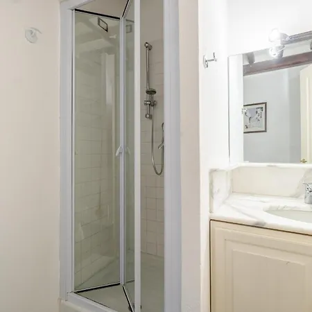 1 Bedroom In Lejlighed